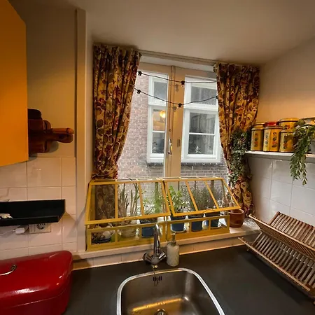 Romantische Woning In Hartje Διαμέρισμα Άμστερνταμ